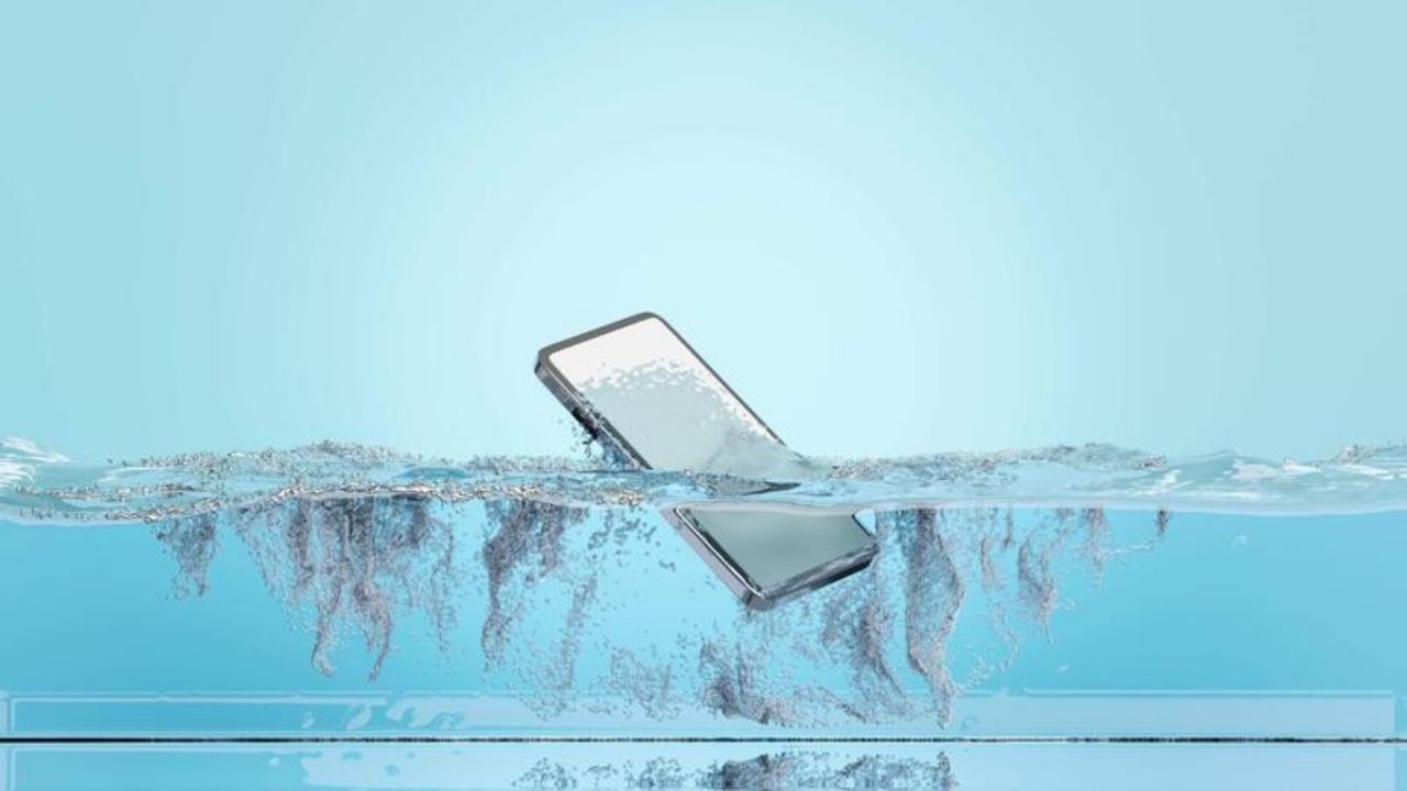 Best Waterproof Smartphones in 2025 with 120Hz Display and Big Battery